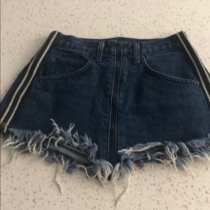 LF side zipper and front zipper skirt